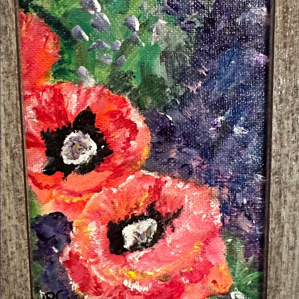 Vibrant floral poppies in the garden